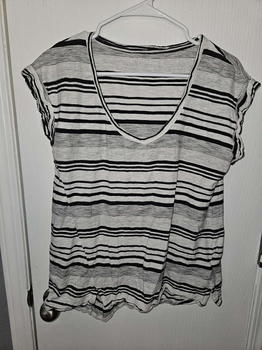 GAP Black & White Striped  Short Sleeve Top